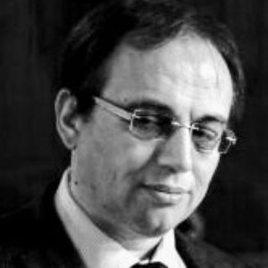 Fotografie de profil a lui Justin Onisoru